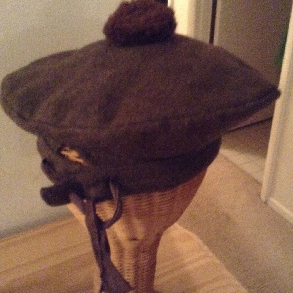 Hat - Picture 2 of 3